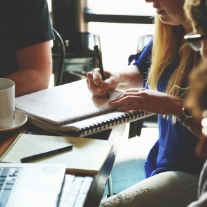 Estrategias de desarrollo de habilidades laborales para programa de Aprendices